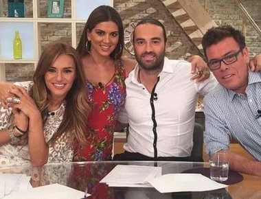 «Ο Δημήτρης και ο Κώστας με βλέπουν την ώρα που αλλάζω…» - Καυτό παρασκήνιο στα καμαρίνια του Happy Day (βίντεο)